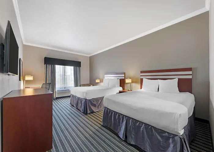 Best Western Plus Austin Airport Inn & Suites
